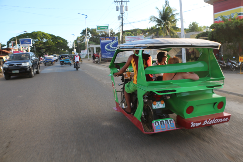 Illustration for article titled Your Guide To Island Hopping The Philippines